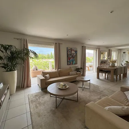 Caldera Villa