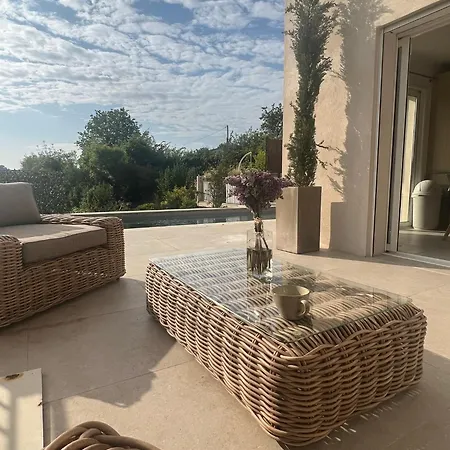 Caldera Villa